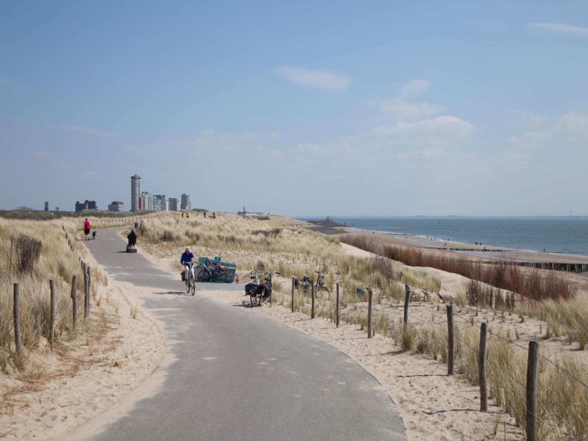 Attractive Apartment Near Vlissingen Beach Luaran gambar
